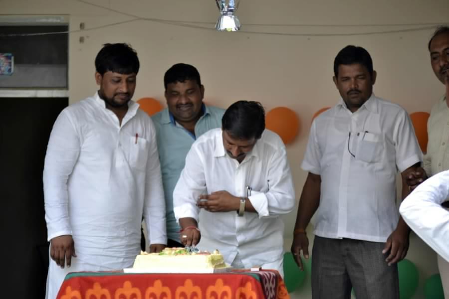 Shri Kashi Chandradev Polytechnic Azamgarh Teacher's Day Celebration photo 12